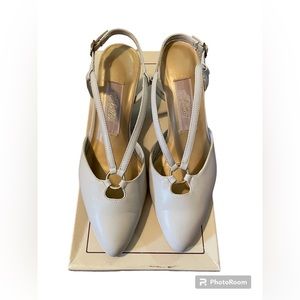 Women’s Artini dress shoes Size 6.5